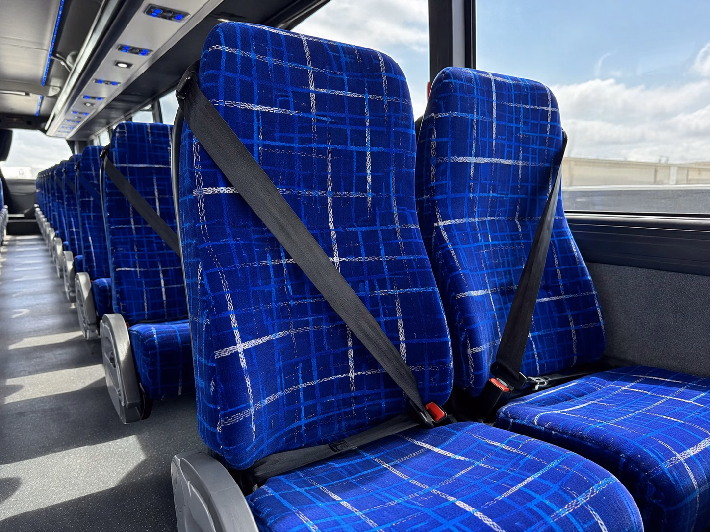 charter bus shuttle service to salt lake city international airport slc