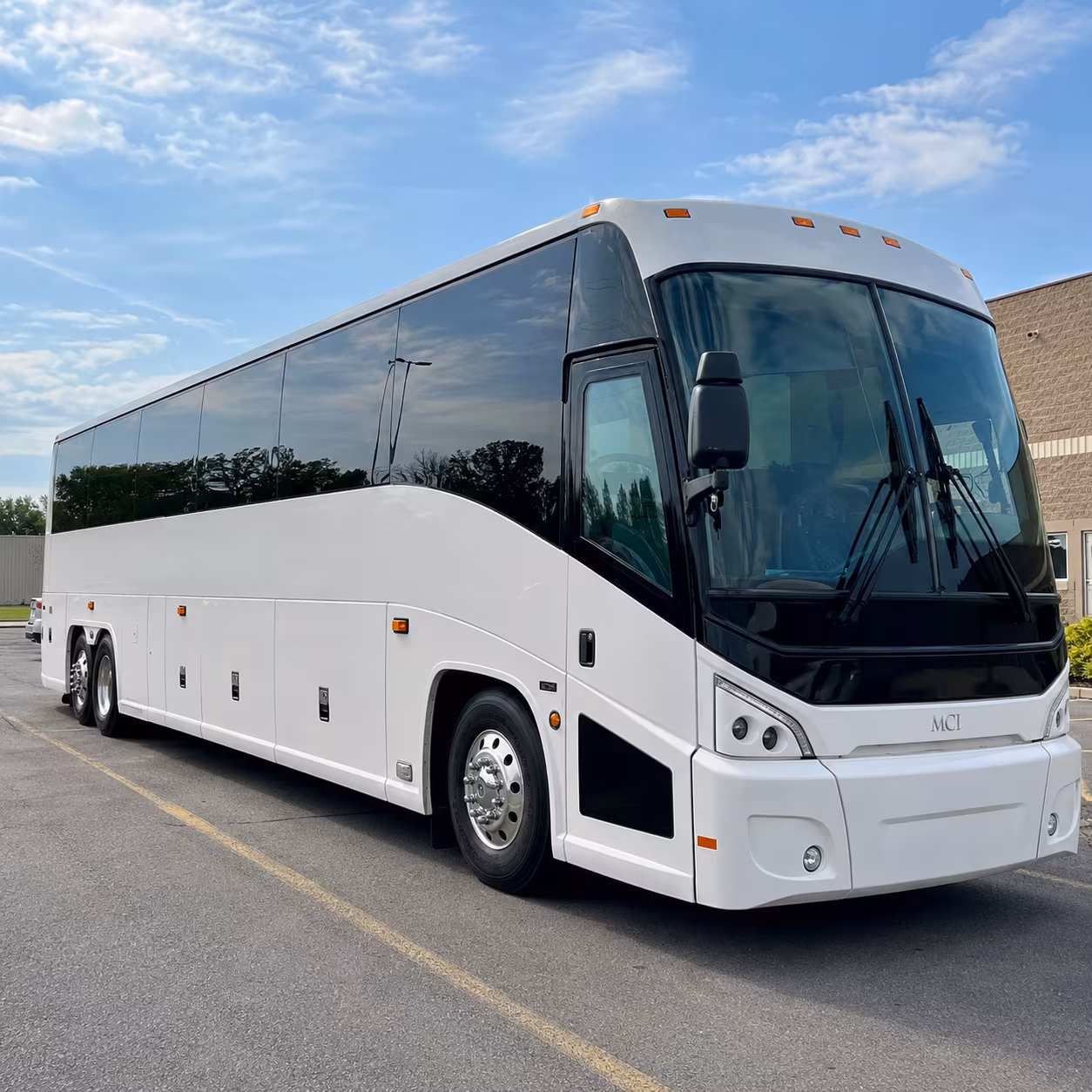 silicon slopes employee shuttle service along the lehi tech corridor